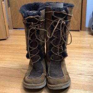 UGG Australia WHITLEY Tall Lace Up Sheepskin Boot